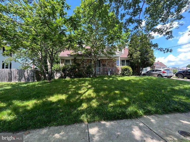 185 Berkley Ave, Lansdowne