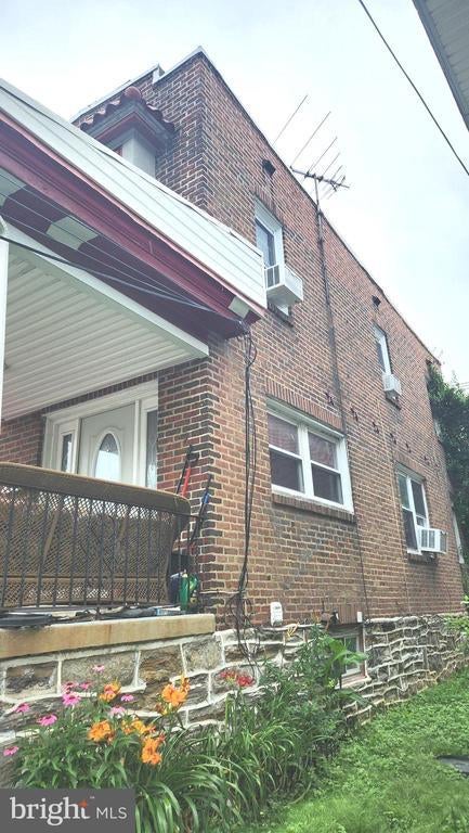 164 Woodland Ave, Lansdowne