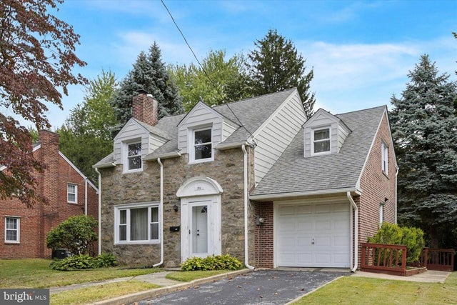 711 Roberts Ave, Drexel Hill