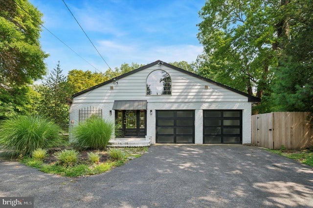 300 W Rose Tree Rd, Media