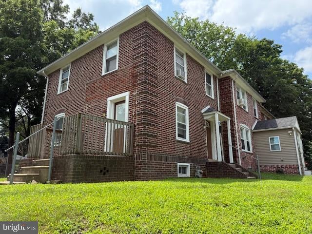 941 Glen Ter, Chester