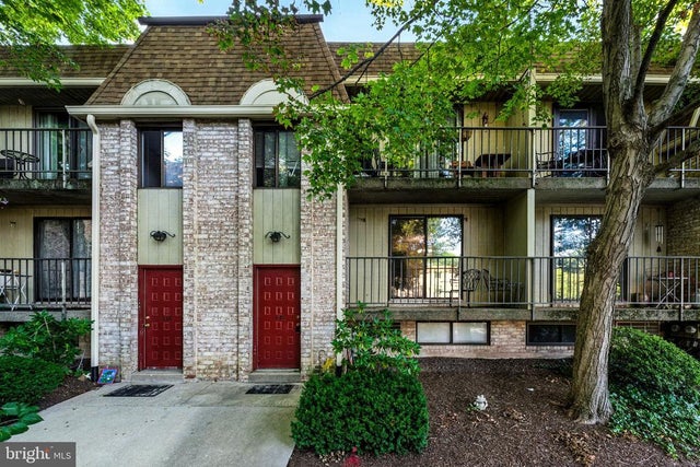 338-a Saybrook Ln, Wallingford