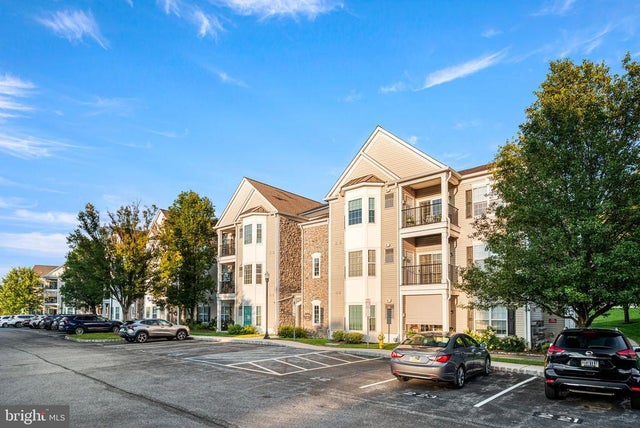 231 Creekside Dr, Brookhaven