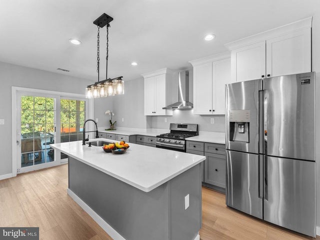 120 Bridge St, Morton