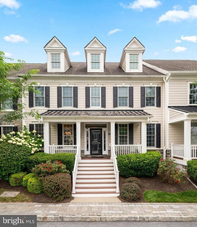 3728 Liseter Gdns, Newtown Square