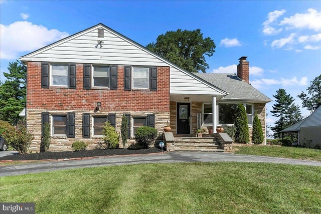 200 N State Rd, Springfield