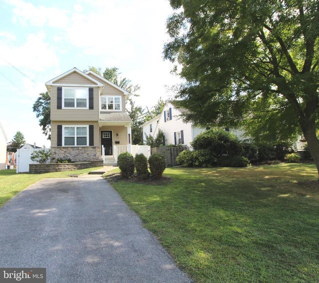 2608 Grand Ave, Holmes