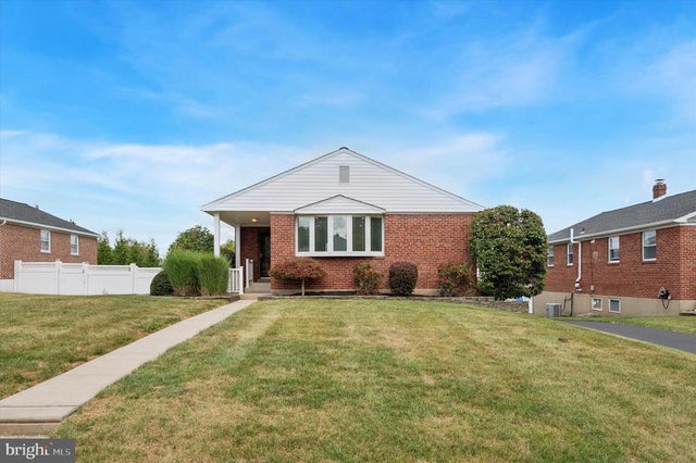945 Springhaven Rd, Springfield