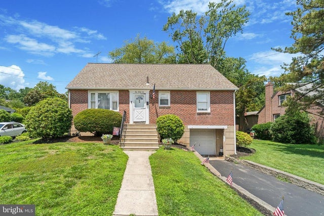 132 S Sproul Rd, Broomall