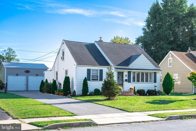 3440 Victor Ave, Brookhaven