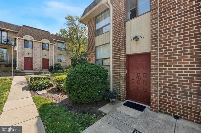 368 - B Saybrook Ln, Wallingford