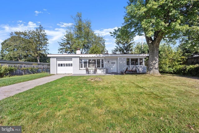 2025 S Sproul Rd, Broomall