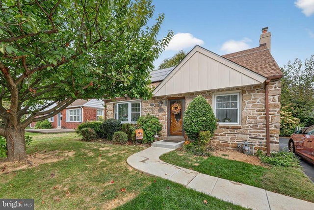 112 Walnut Hill Ln, Havertown