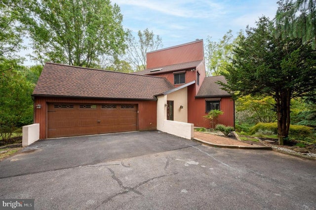 111 Harvey Ln, Chadds Ford