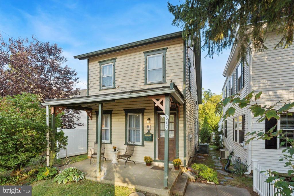 617 Manchester Ave, MEDIA