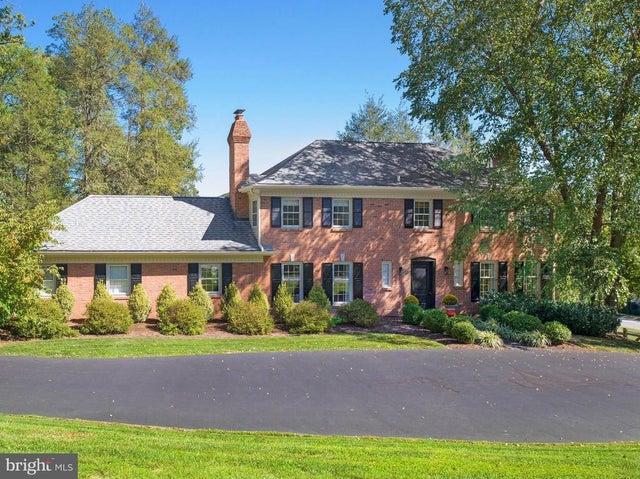 813 Hunt Rd, Newtown Square