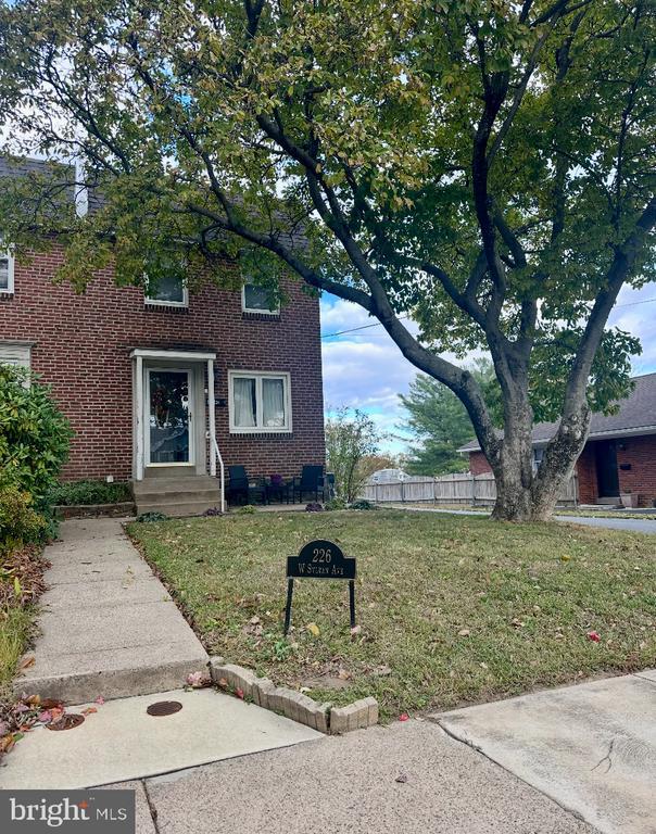 226 W Sylvan Ave, Morton