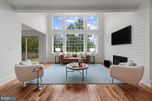 118 W Beechtree Ln, Wayne