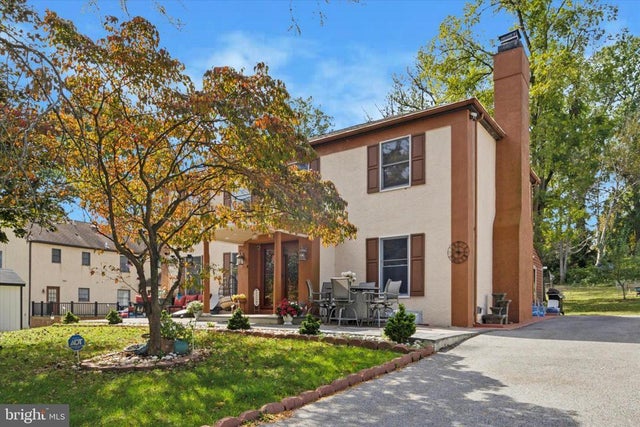 506 Flora Cir, Springfield