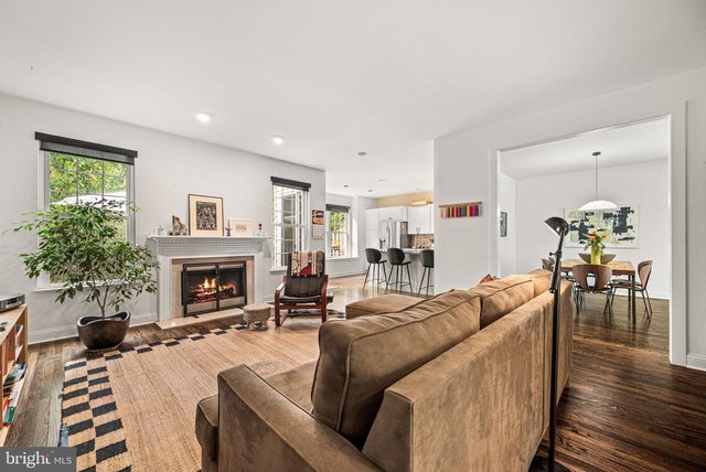 102 Dundee Mills Ln, Wallingford