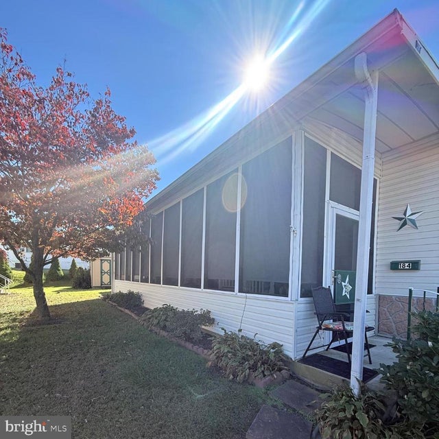 184 Fifth Ave, Media