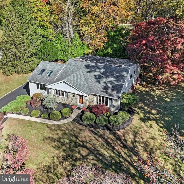 809 Ellis Ave, Newtown Square