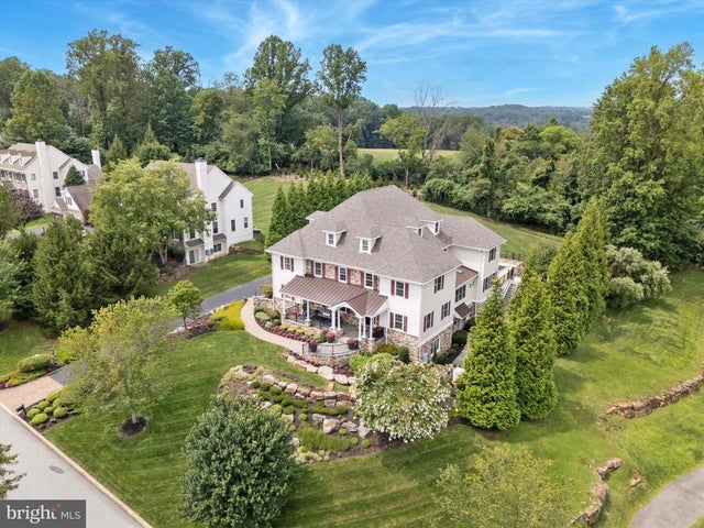 1004 Brick House Farm Ln, Newtown Square
