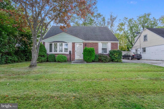 1238 University Ave, Morton