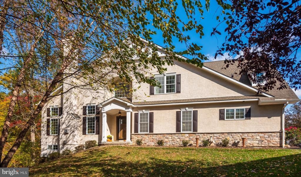 110 Dauphin Dr, MEDIA