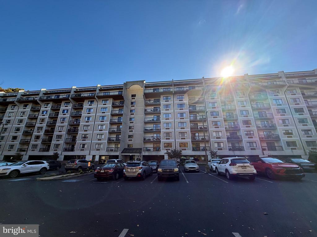 800 Avondale Rd #7b, WALLINGFORD