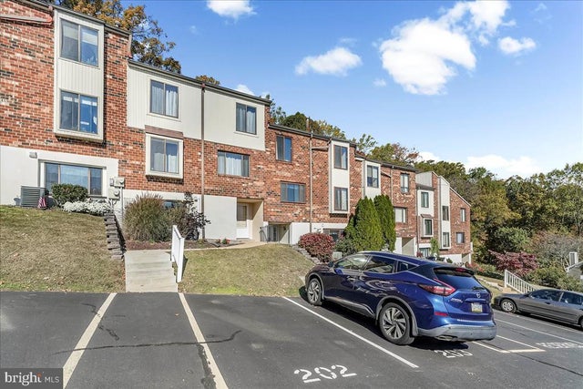 7504 Hilltop Dr #202, Brookhaven