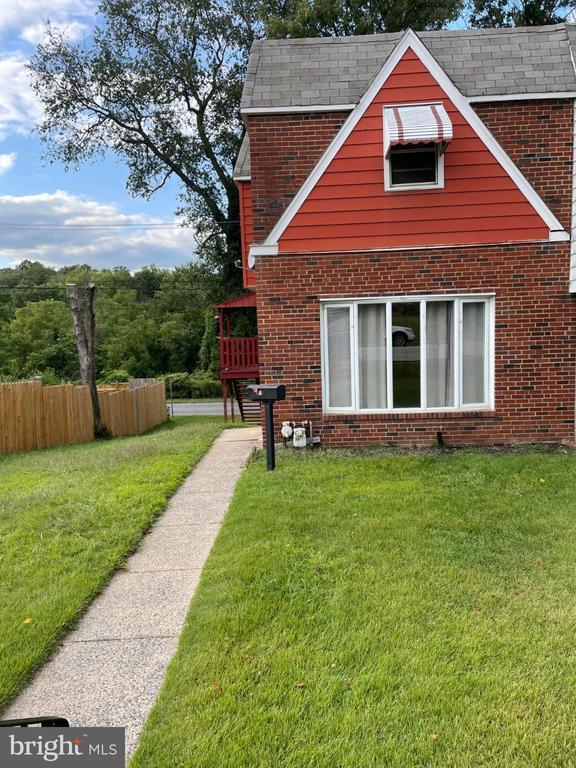 732 E 25th St, Chester