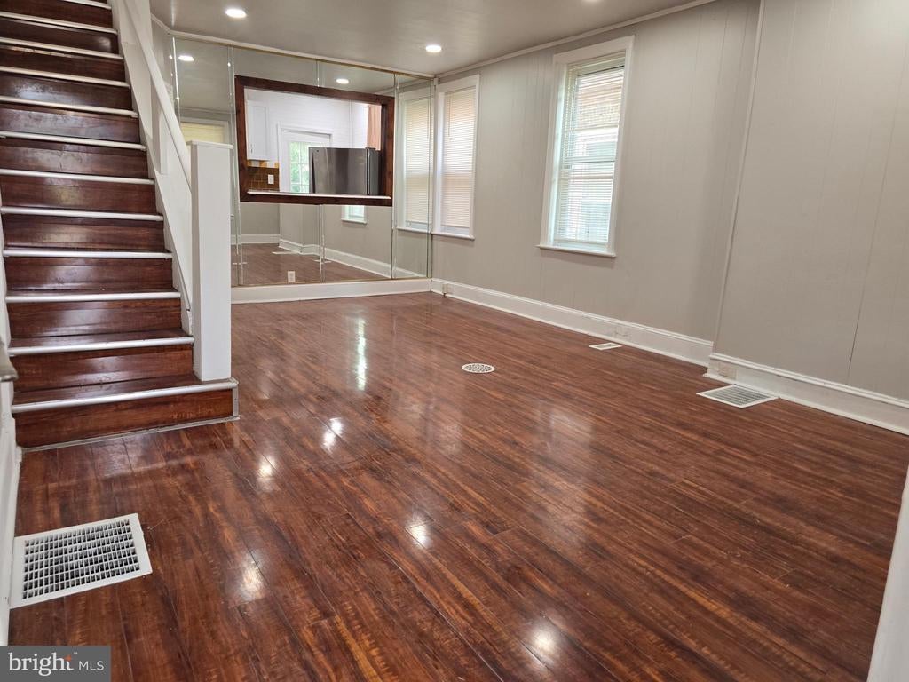 1105 W 8th St, CHESTER