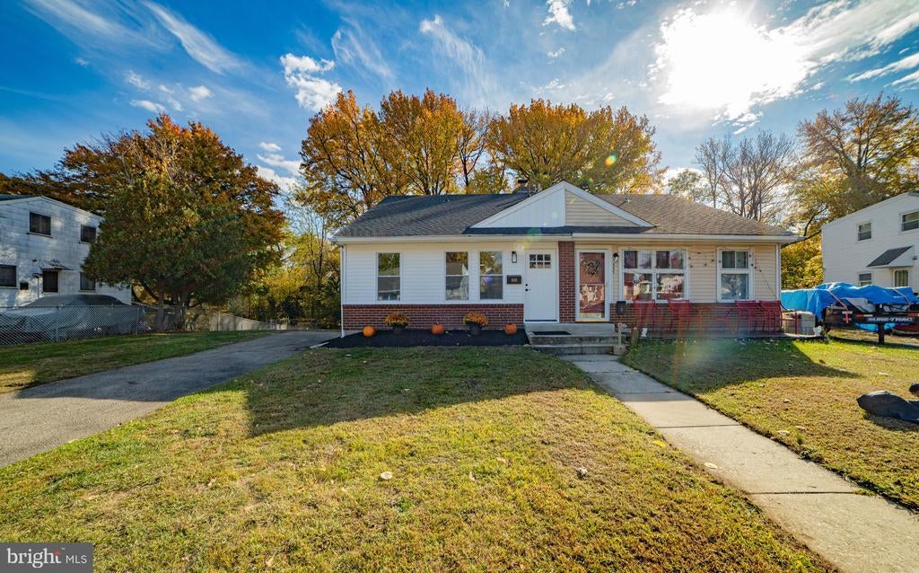 553 E Winona Ave, NORWOOD