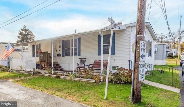 147 Third Ave, Media