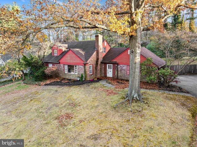 208 Martroy Ln, Wallingford