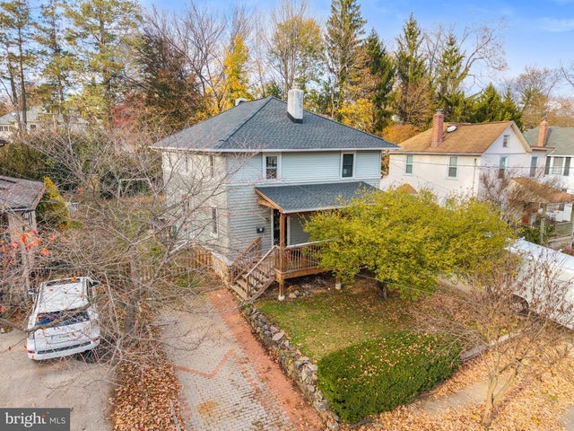 245 Willow Ave, Wayne