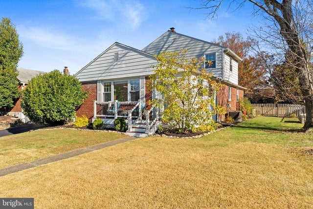 945 Church Rd, Springfield