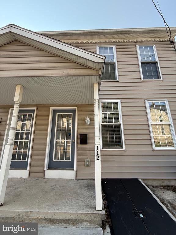 112 N Church St, Waynesboro