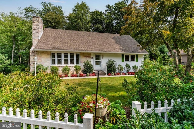 31 Pine Way, Fayetteville