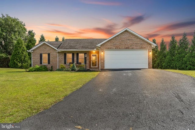 1825 W Highland Ct, Greencastle