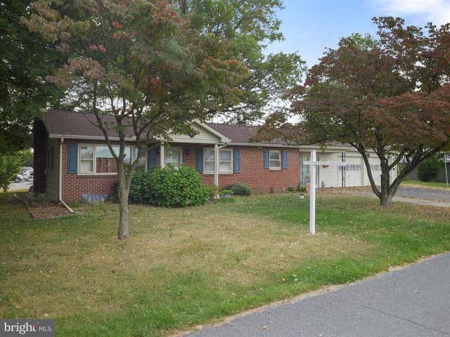 292 Cherry Lane Drive, Chambersburg