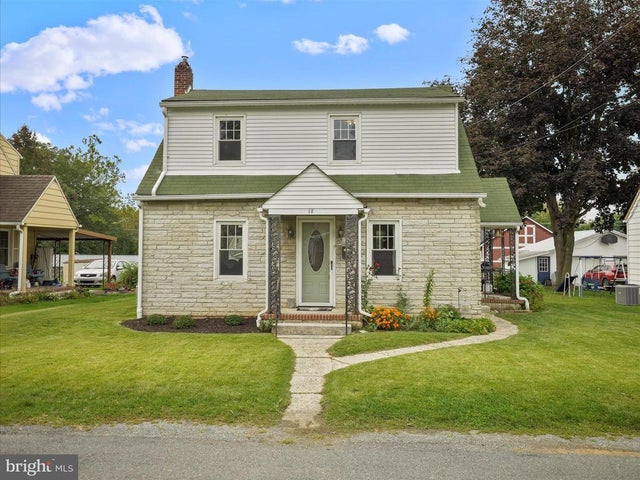 18 Barnett Avenue, Waynesboro