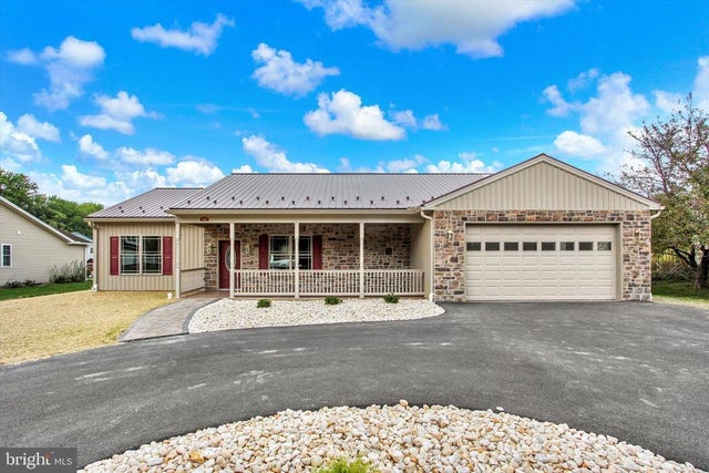 13189 Seneca Dr, Waynesboro