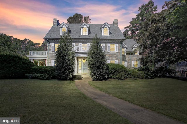 307 W W King Street, Shippensburg