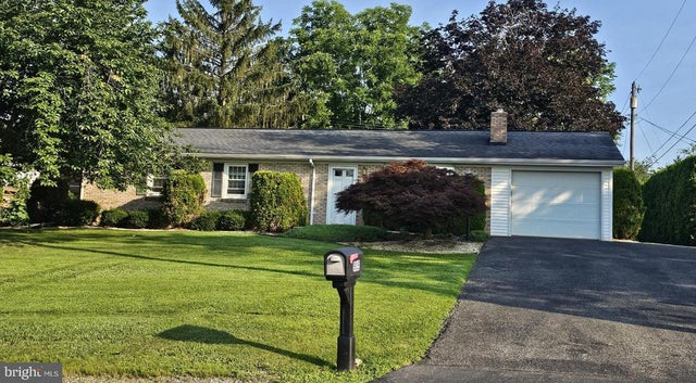 815 Fox Meadow Rd, Chambersburg