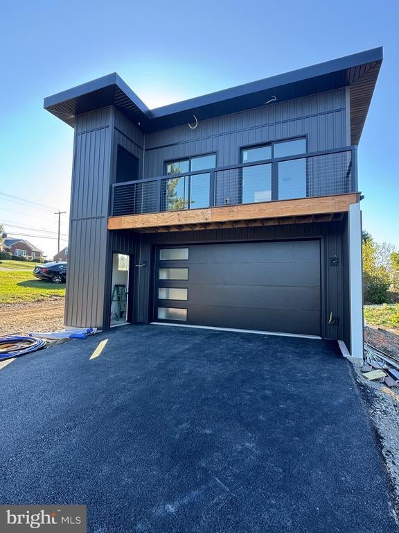 6586 Town Dr, Saint Thomas