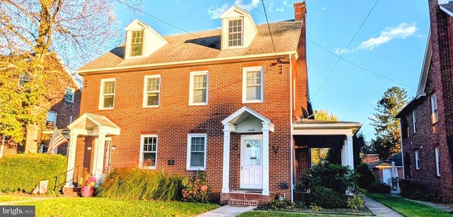 1426 Alexander Ave, Chambersburg