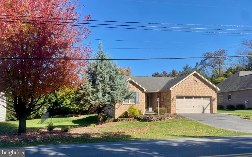 4470 Scotland Main St, CHAMBERSBURG