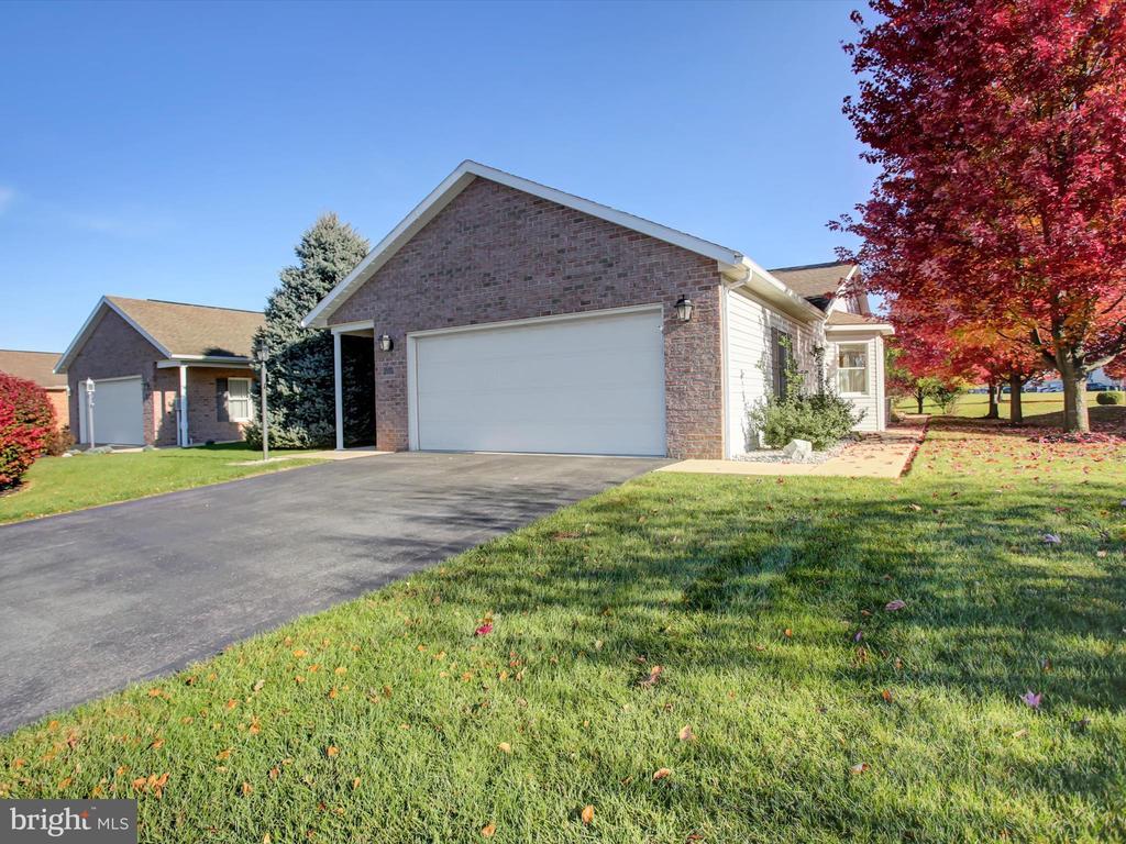 261 Justine Dr #291, CHAMBERSBURG